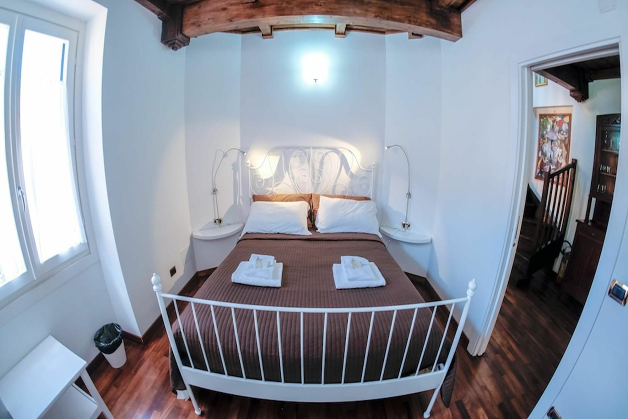 Esquiline Family Deluxe Apartment